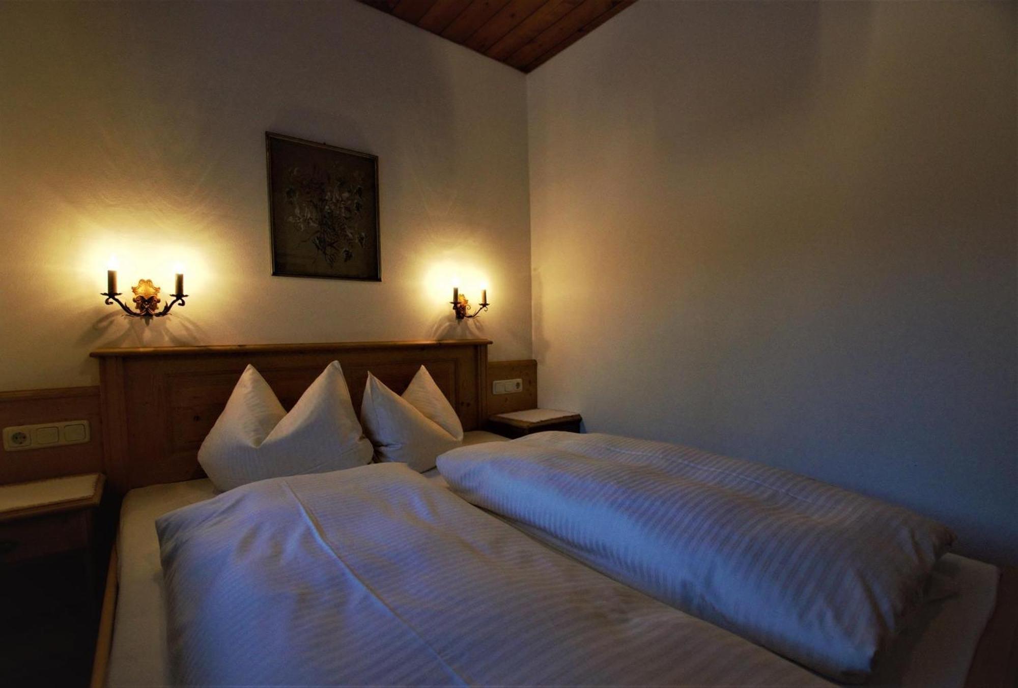 Ferienhaus Waldwinkl Hotell Grainau Rom bilde